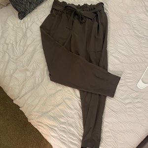 Athleta Tie Cargo pants